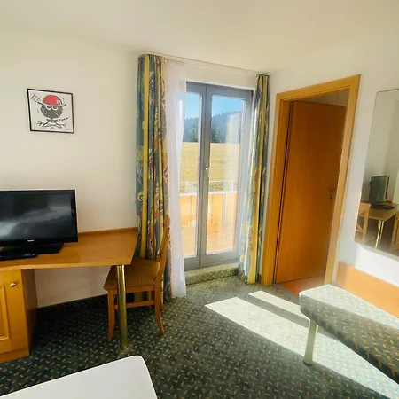 Landhotel Karin 3*