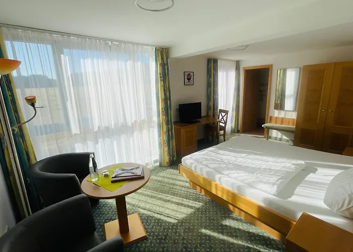 Karin フロイデンシュタット